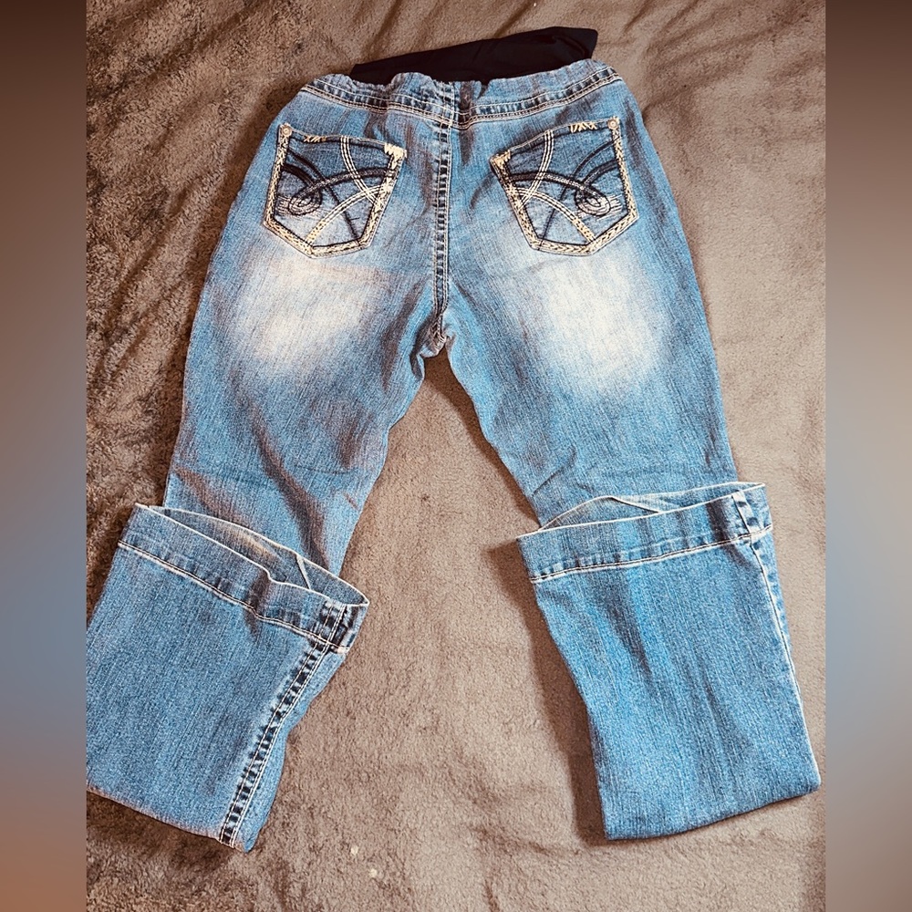 Women’s Maternity Jeans